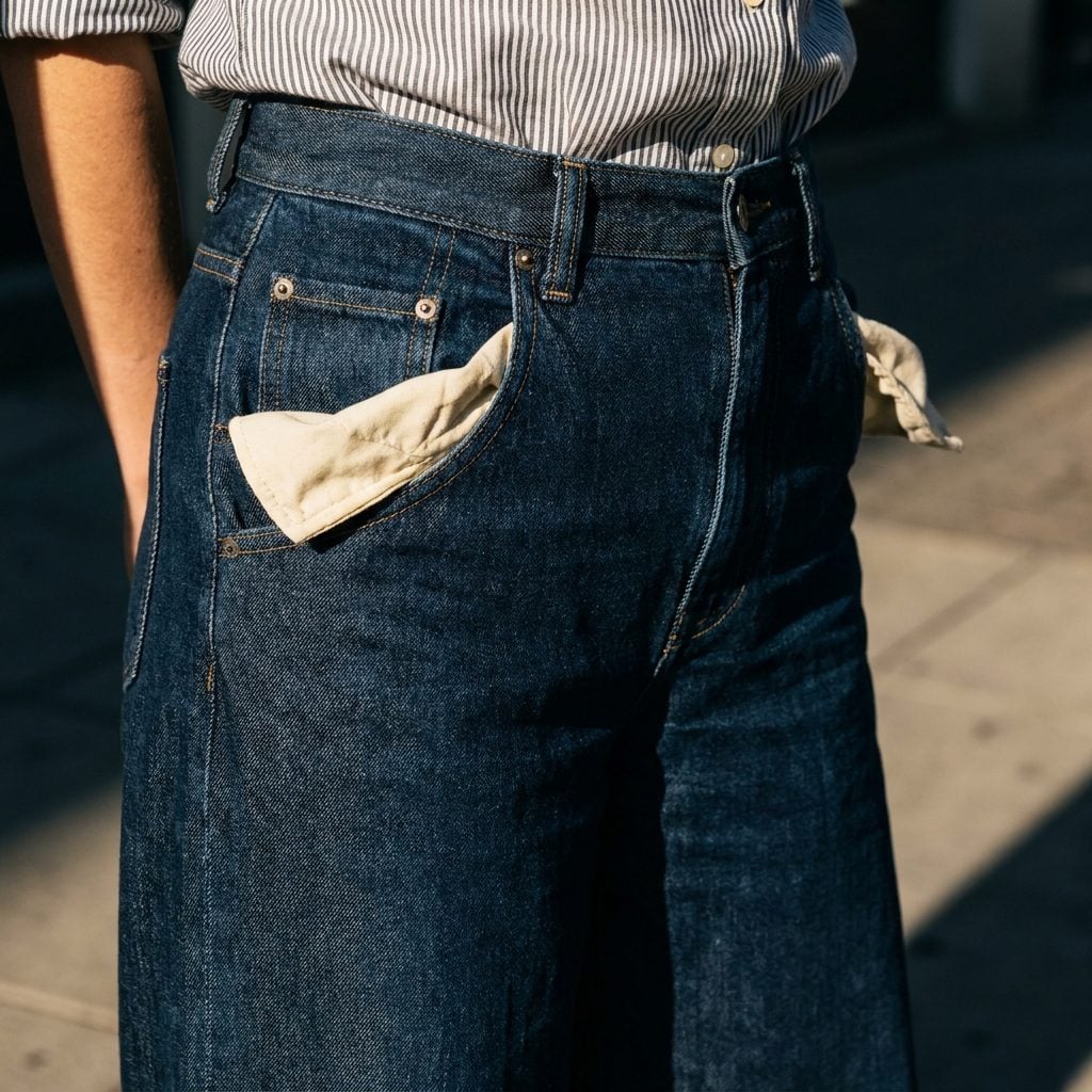 Buying Wide-Leg Jeans With Side Pockets That Flare Open at the Hips
