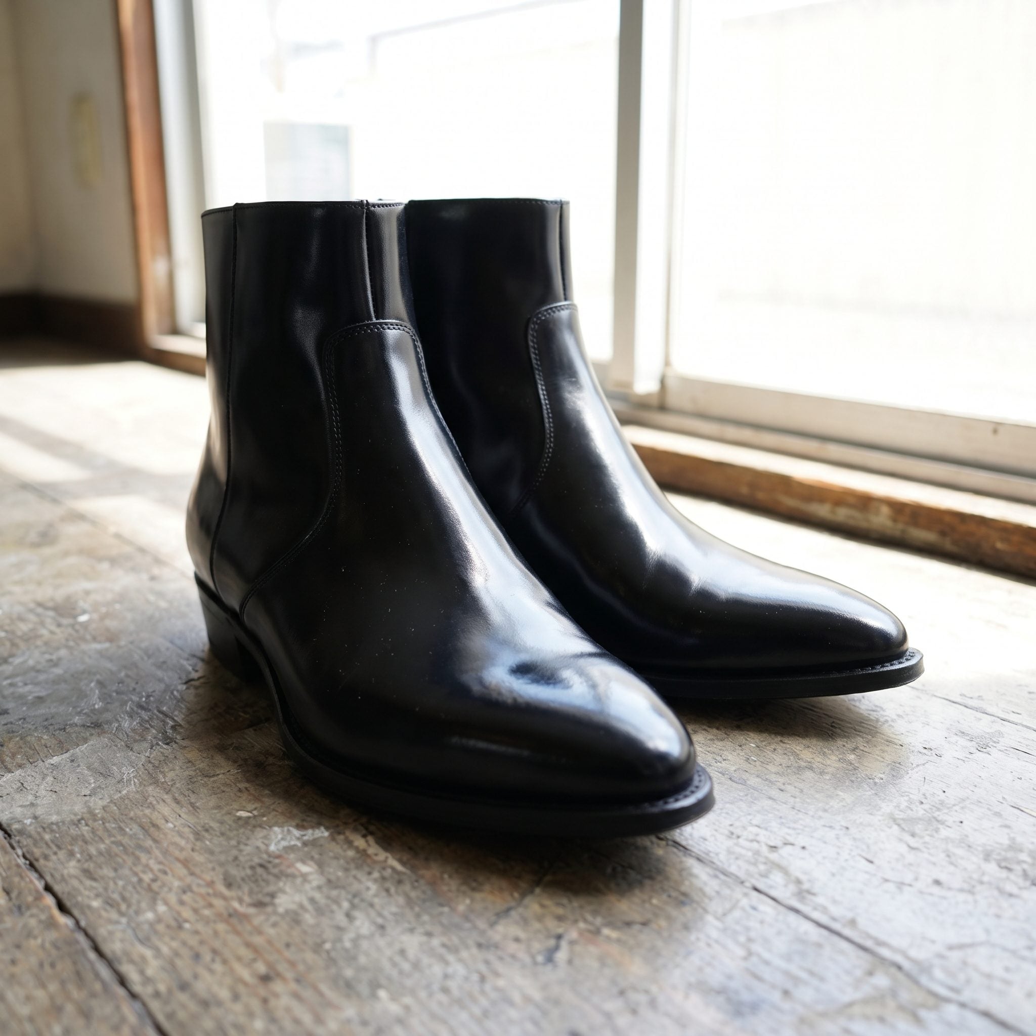 Ankle Boots with a Pointed Toe and No Give
