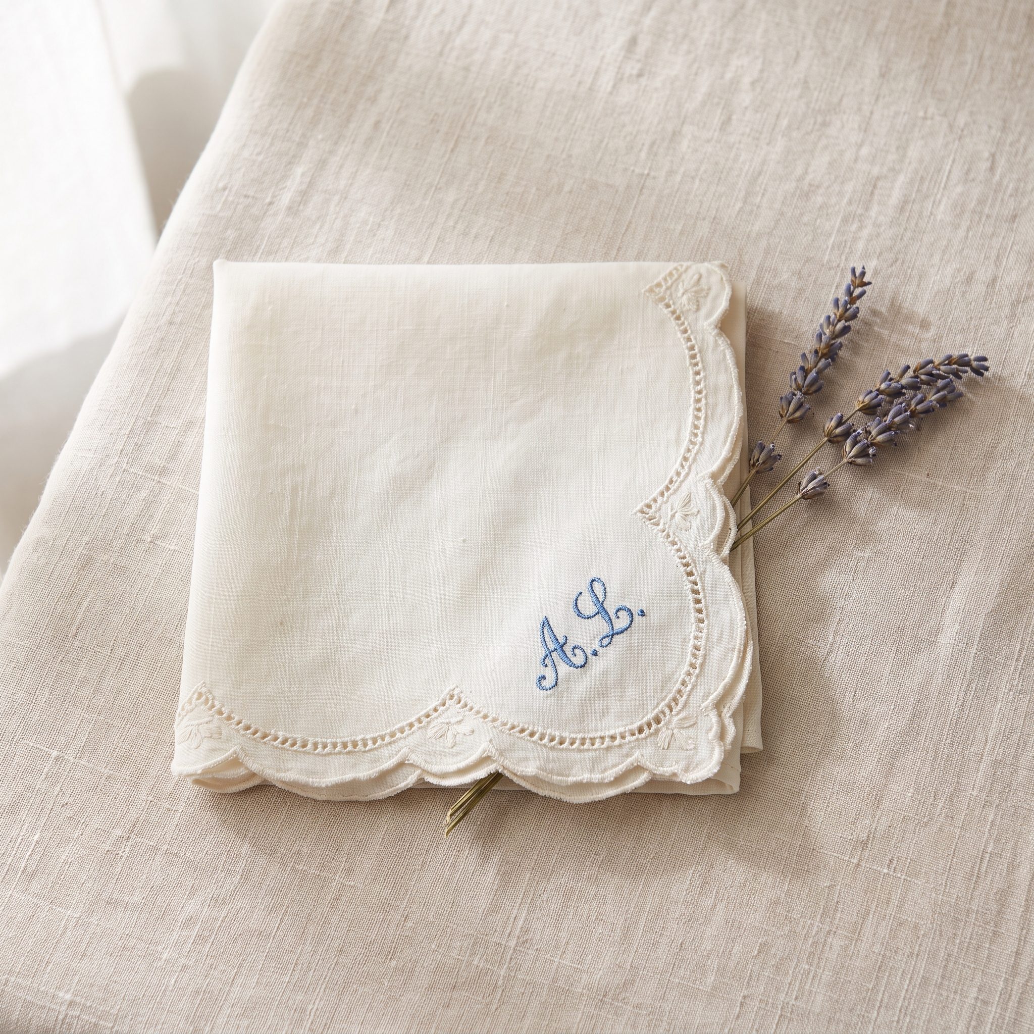 1950s embroidered cotton handkerchief with decorative edging