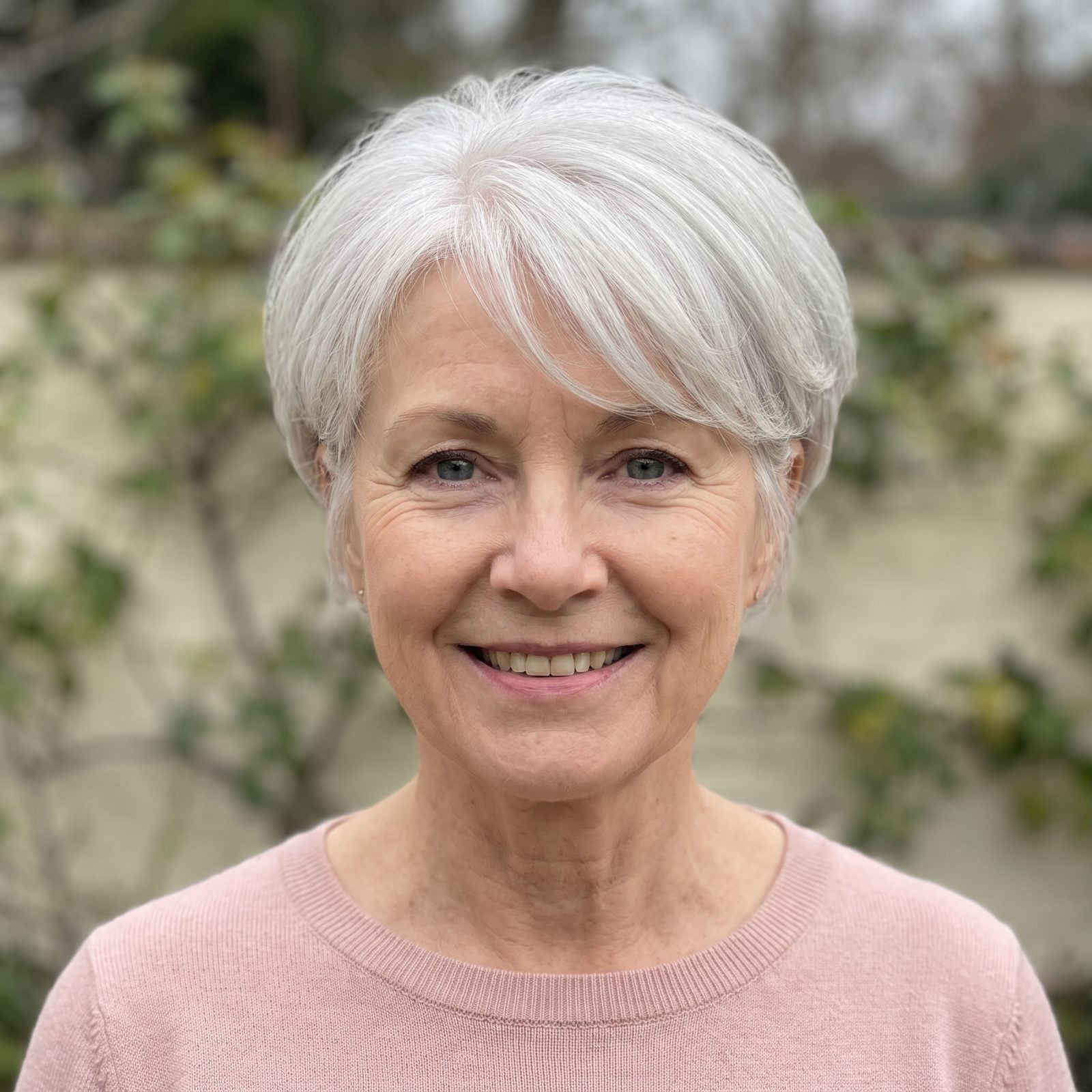 Soft Graduated Pixie With Rounded Layers
