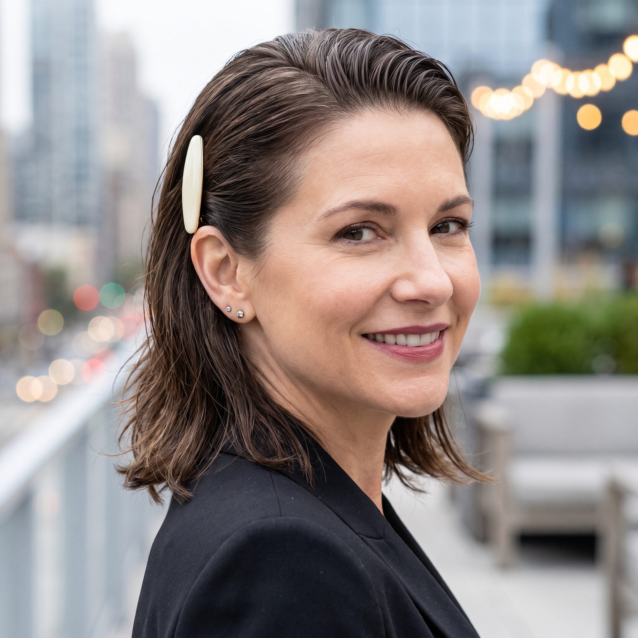 Wet-Look Lob With an Enamel Barrette